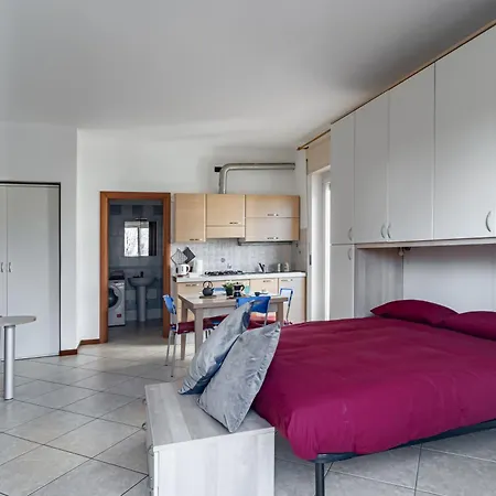 Apartment Ospedale Borgo Roma Cozy Studio W/private Parking!