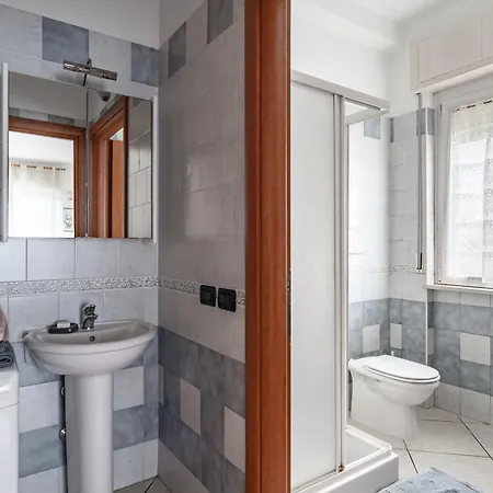 Apartment Ospedale Borgo Roma Cozy Studio W/private Parking! Verona