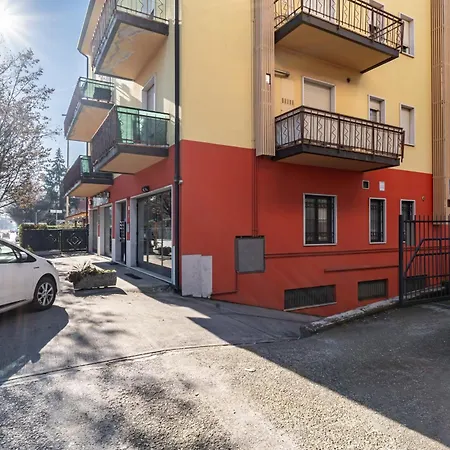 Apartment Ospedale Borgo Roma Cozy Studio W/private Parking! Verona